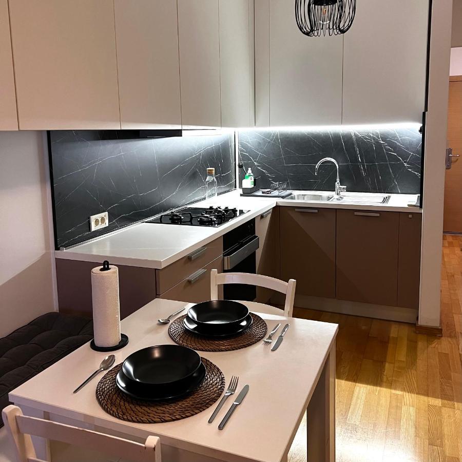 Maestral Living Studio Apartment Záhřeb Exteriér fotografie